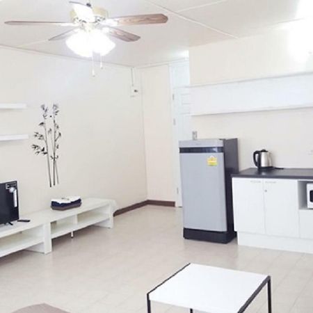 Popular Condo C6 Nonthaburi Exteriör bild